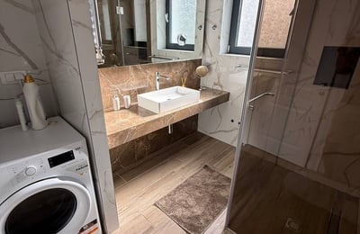 Rental of a spacious and bright 4-room apartment, 120 m², Vračar, Belgrade, Serbia